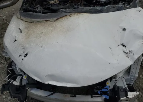 2023 Toyota Sienna Le from USA, damaged, VIN 5TDBRKEC5PS158354